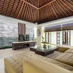 Abikaa, 4Br Lux Villa - Located In The Central Seminyak
