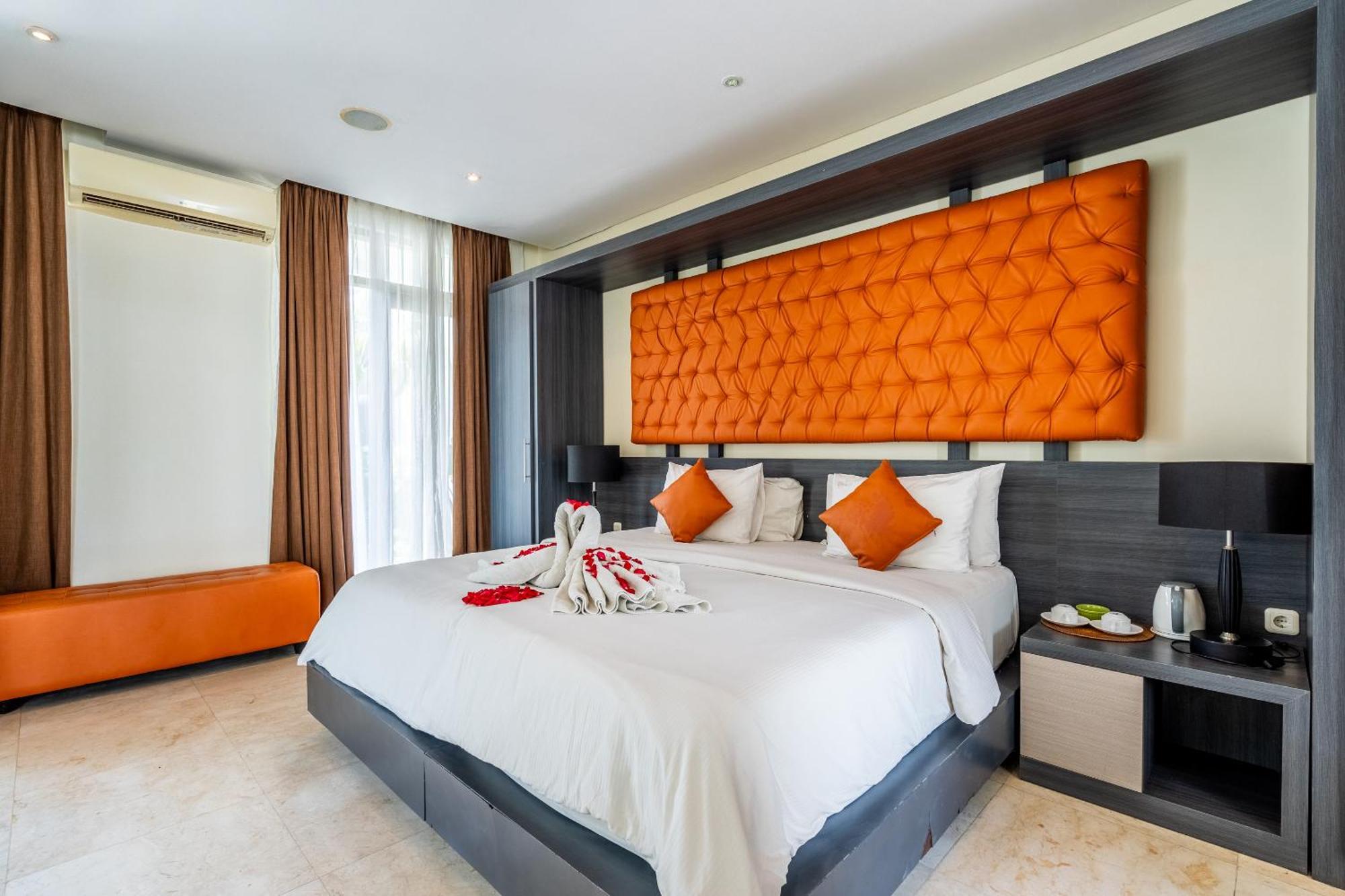 Villa Abikaa, 4br Lux - Located In The