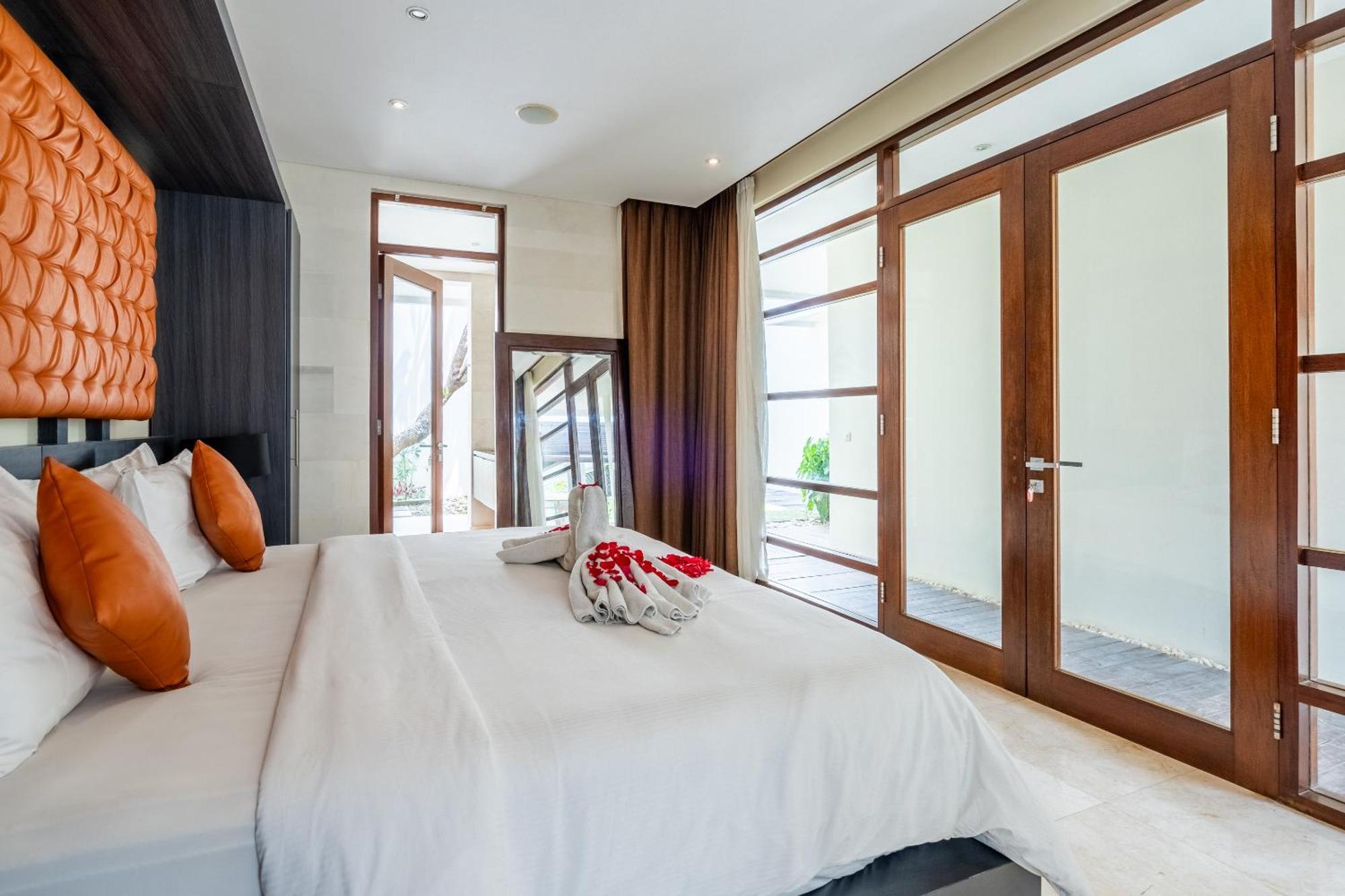 Villa Abikaa, 4br Lux - Located In The