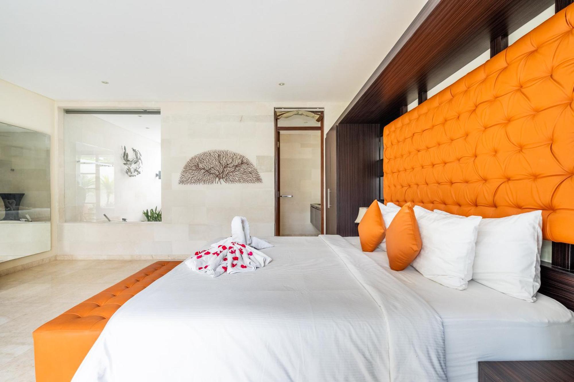 Villa Abikaa, 4br Lux - Located In The