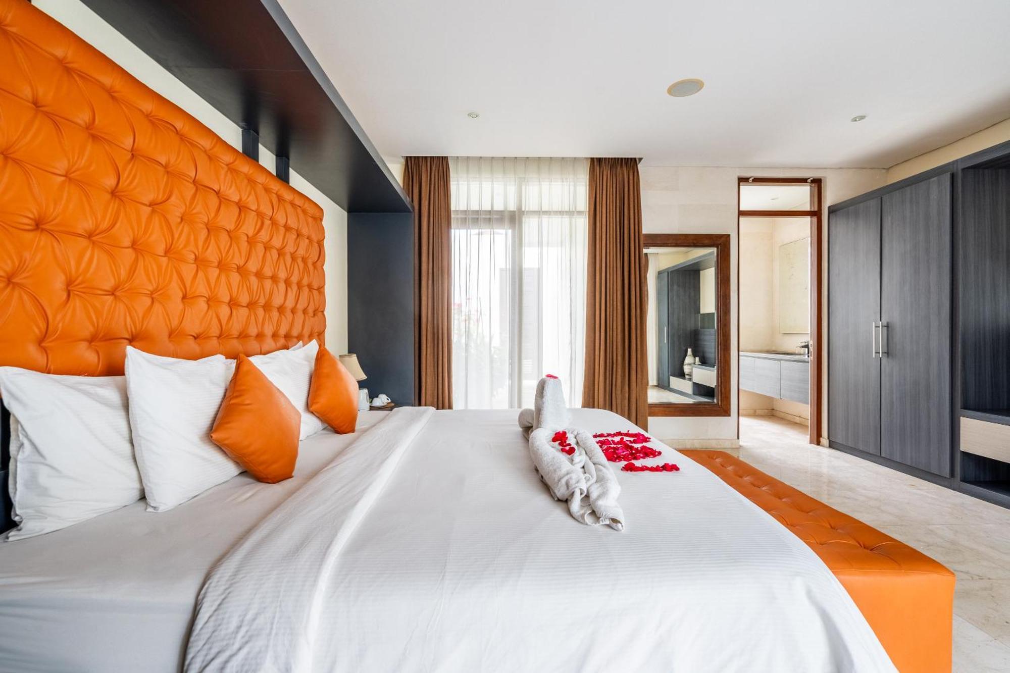 Abikaa, 4br Lux - Located In The Villa