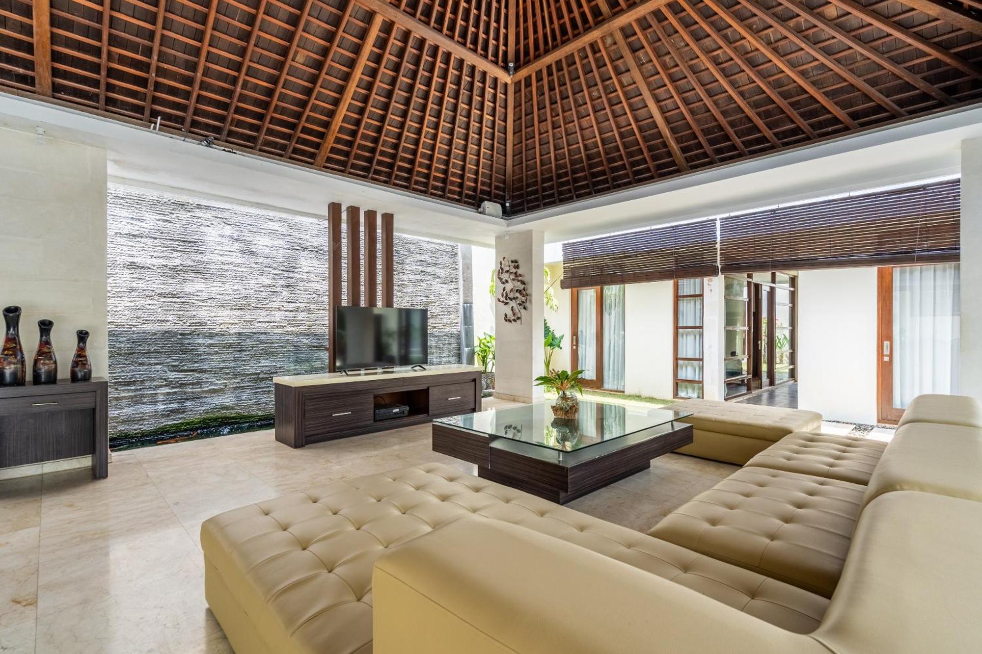 Abikaa, 4br Lux - Located In The * Seminyak (Bali)