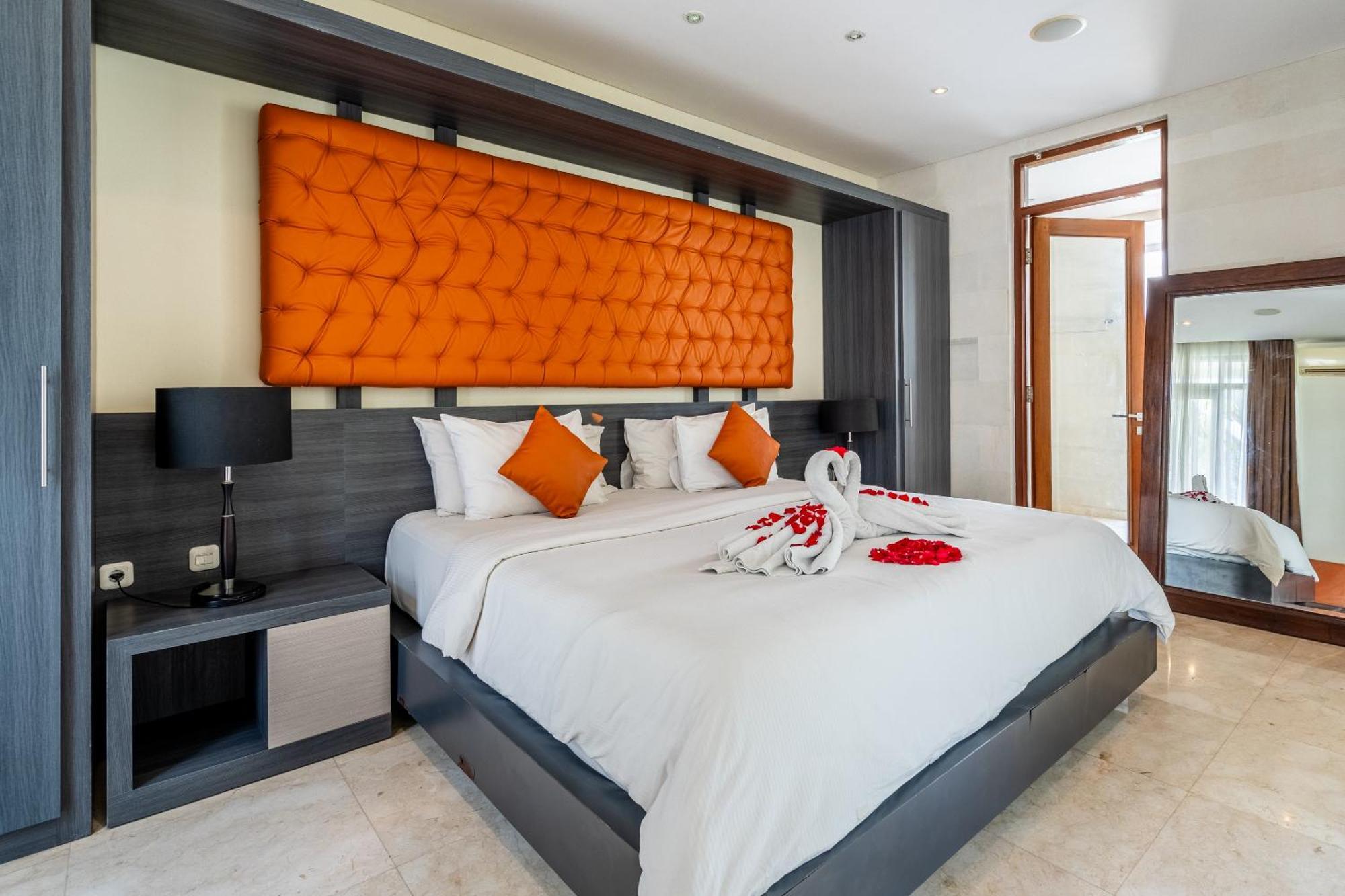 Abikaa, 4br Lux - Located In The * Seminyak (Bali)