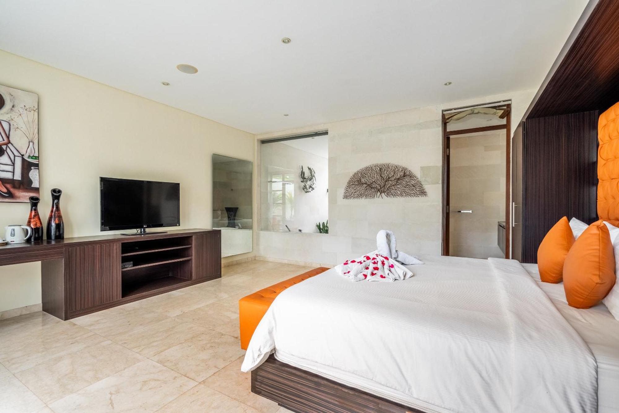 Villa Abikaa, 4br Lux - Located In The Seminyak (Bali)